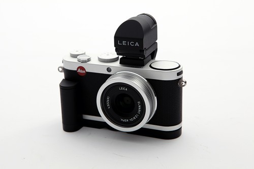 �������У��ձ�����չʾ�⿨X2�¿��׻�