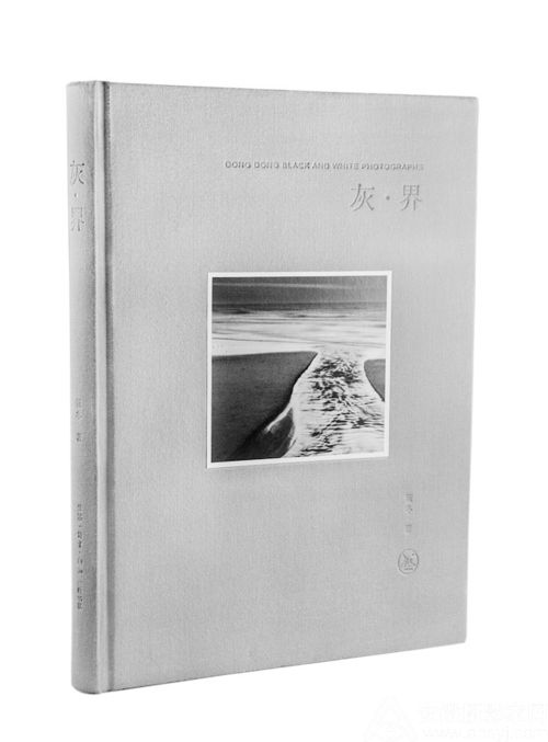 ���籾��ɫ �����ڰ׷����Ӱ����